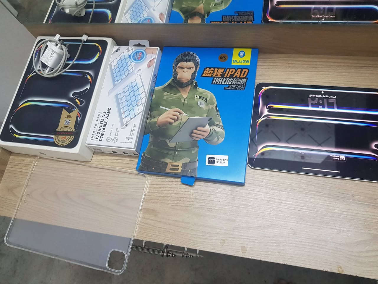 ايباد m4برو ذاكره 256فول نضافه 🔋بطاربه 90  مال بيت نضافه 100/100ملحقاته كامله لزكه اصليه25الف كفر اصلي25الشاحنه منضف ابباد35الكارتون ماله كامل غراض السعر مليون150بي مجال بسيط فط شراي يراسل موشراي لايشوفني خلقته مكان كركوك الرقم ***********
