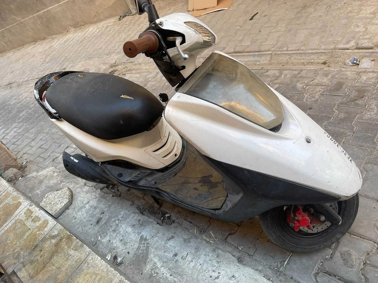 بريز نوزل خطين 
مكينه مكفوله لأ نضوح ولأ صوت ولأ دخان ناعمه 
كفرات بلاديه مختمه
كهربائيات شغاله 
دبلات تايرات حلوه سعر 550 بيهى مجال حك جيه بغداد الكريعات استفسار اكثر اتصال ☎️ ***********
