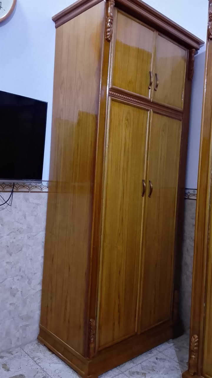 سلام عليكم غرفة نوم مستخدمه اخت الجديده للبيع السعر مليون و600 بيه مجال بسيط العنوان بغداد مدينة الصدر قطاع 28 موبايل ***********
