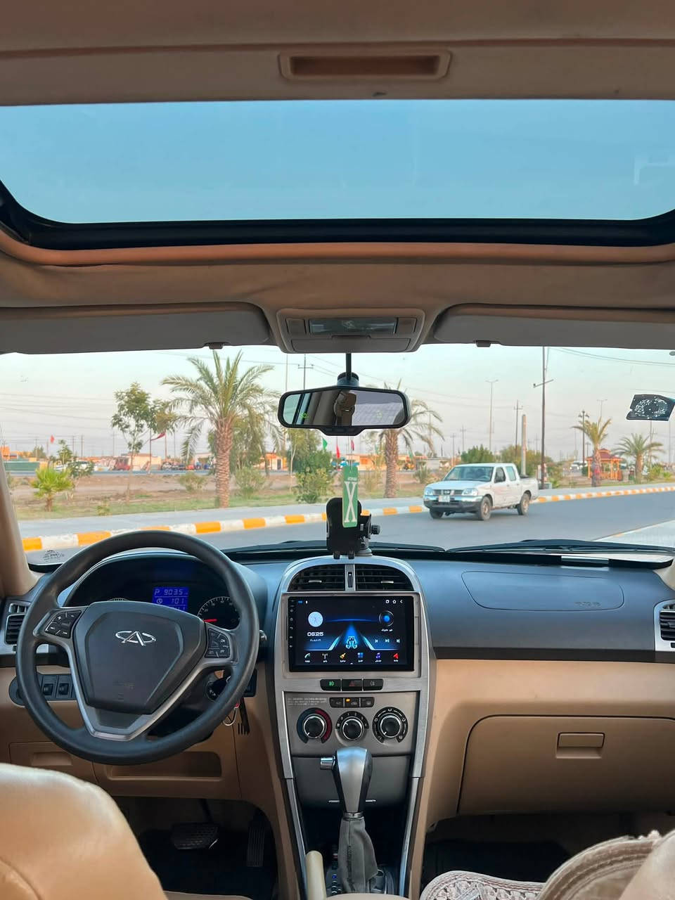 سلام عليكم تيكو 15 مكفوله
رقم واسط محرك 2000 كير ميكانكي 
تحويل مباشر حداديه وصدر جدد 
تبريد ثلج شاشه وكامره خلفيه سياره جاهزه 
السعر 68 العنوان واسط 🇮🇶🤍 
***********
