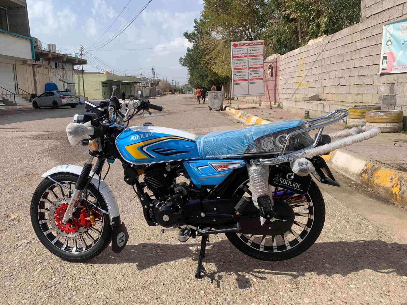 سلام عليكم سونيك موديل 25خمسه كير حجم 250شرط كفاله عامه صارله شهرين تقريبا أو اكثر بعده شركه شرط شلعه و معدل سعر مليون 100بي مجال استفسارخابر ع رقم ***********
