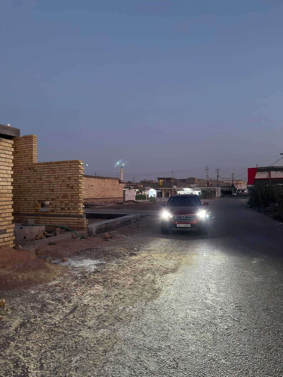 هيكل للبيع 
الجغيفي الثانية
مقابل جامع صفوة الرحمن
المساحة 158 متر
النزال 21 متر 
الوجه 7 ونص 
موقع مميز جدا 
وسط السكن
شارع مبلط  
يتكون الهيكل 
من غرفة نوم 
وصالة واستقبال 
ومطبخ وصحيات 
السعر 70 وبيه مجال بسيط
الرقم ***********
***********
مكتب التاج 
الجغيفي الثانية مجاور خدمات عمر النعيمي
