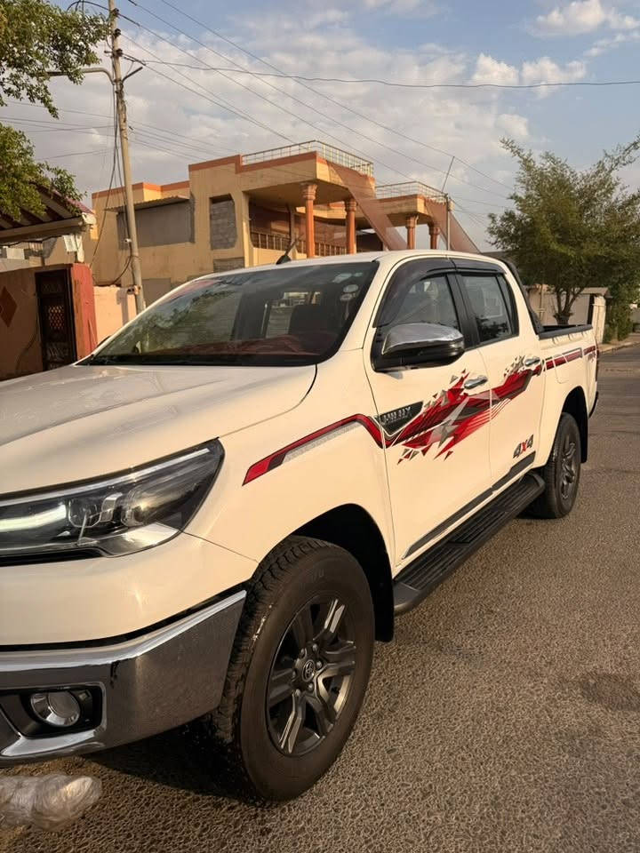 تيوتا هايلوكس موديل ٢٠٢٢
سياره كفاله عامه ما عده ٣ رصعات بيهه
سياره ساز فول الفول تجي مري شفط شحن تبريد ٢ 
كشن تبريد رقم أربيل ب اسمي هزه سنويه جديد مكان سياره كركوك ***********وتساب موجود
