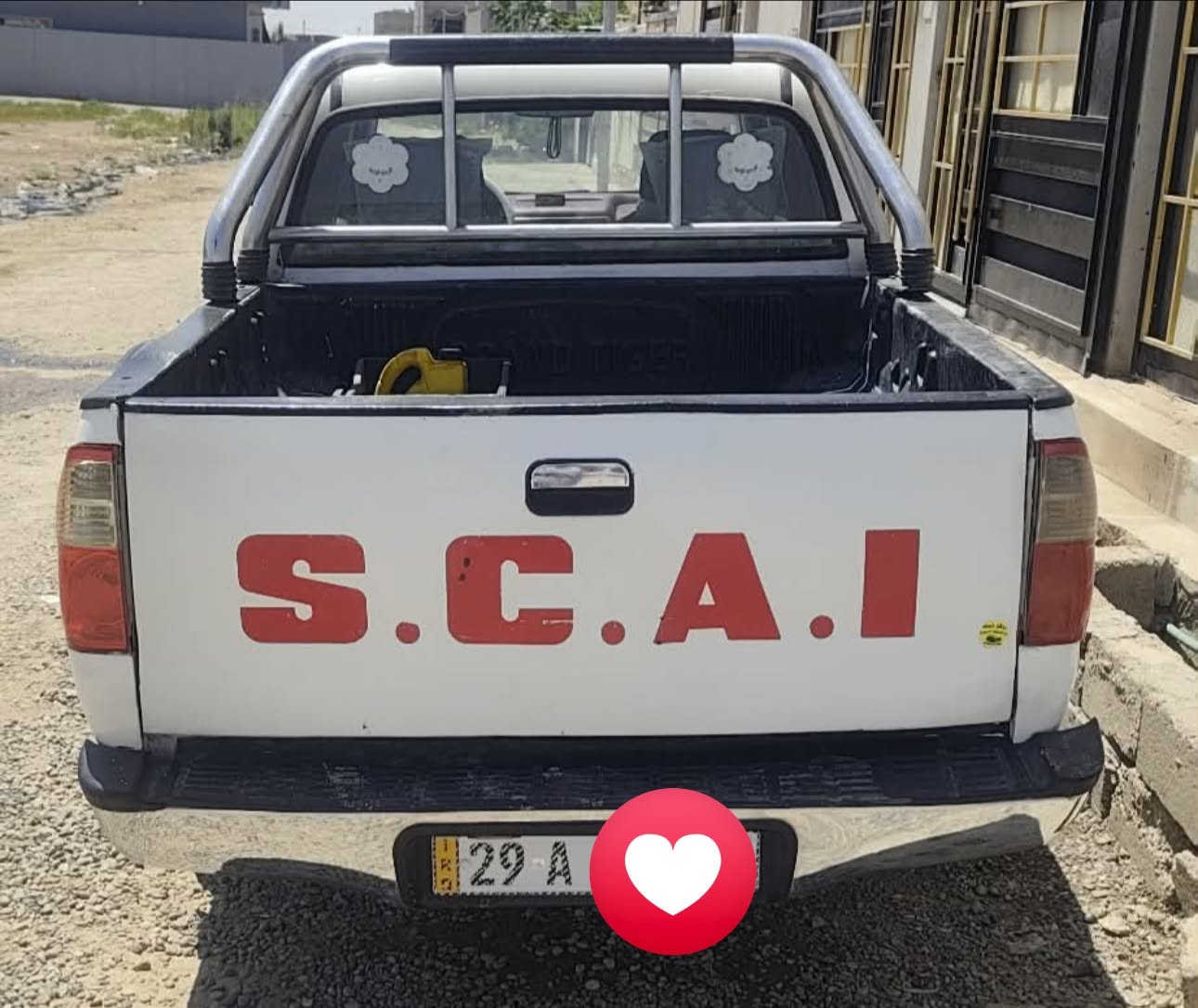سلام عليكم سياره للبيع
موديل ٢٠١٣ بسمي شرط تحويل سنويه هزه جديد حداديه كامل  مكان سياره موصل 
***********
