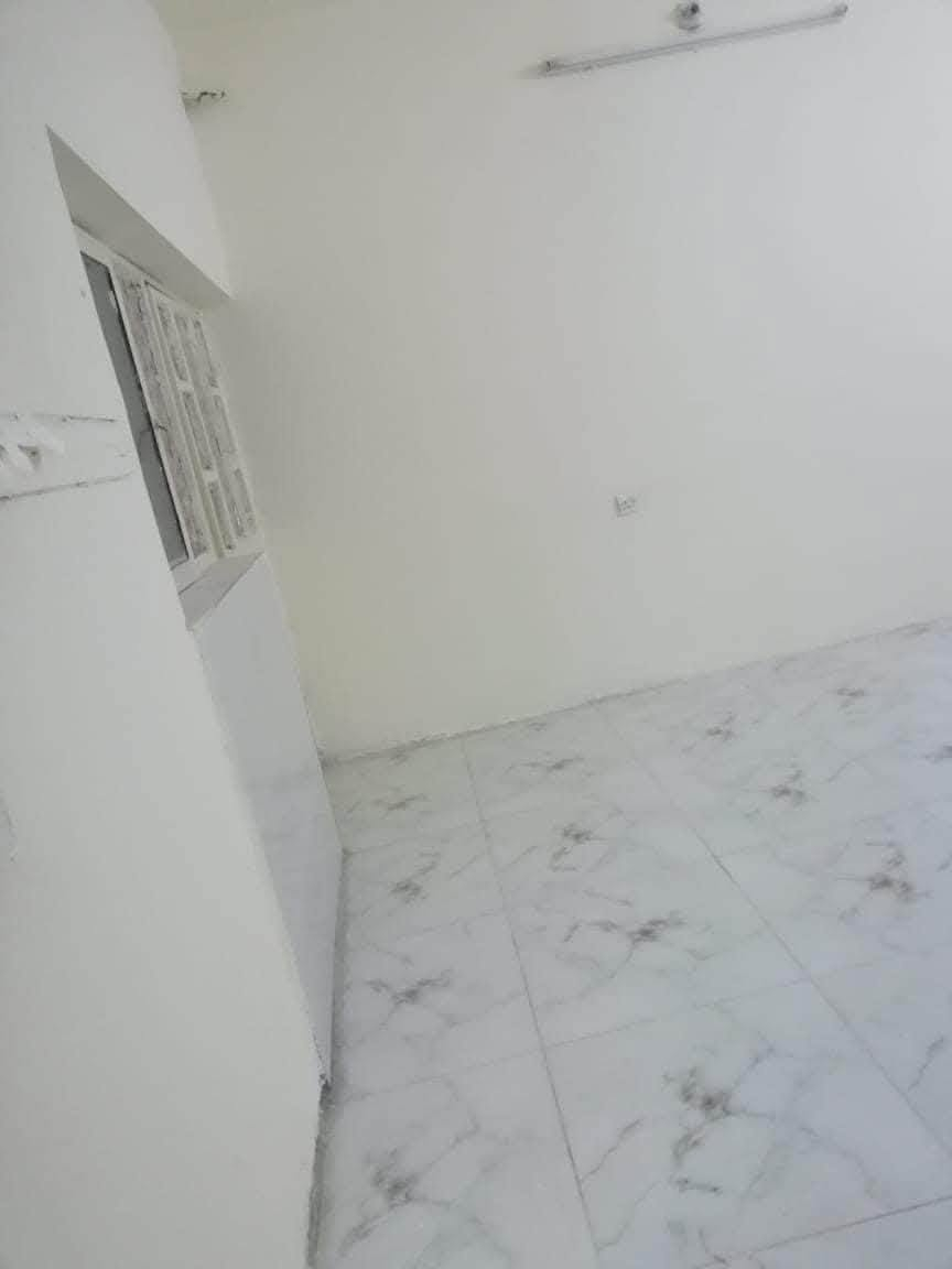 السلام عليككم
بيت للأيجار يحتوي على گراج ومطبخ كبير وغرفة نوم وهول وطرمه وره البيت يصلح لعائلة صغيرة العنوان شارع 60 قرب أفران بيروت وأسواق أهلنا للتواصل 

***********
وتساب متوفر 
‬
