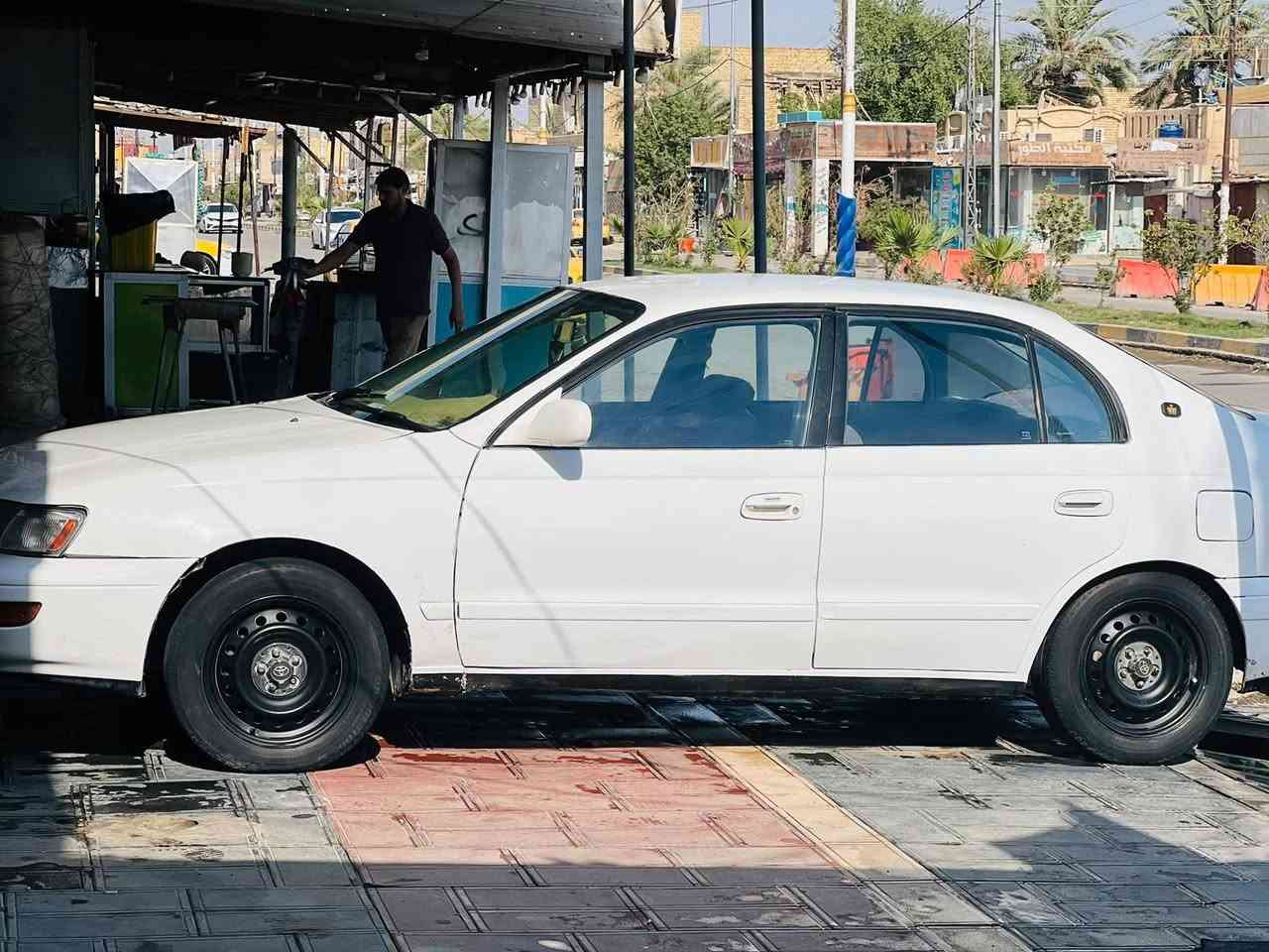 كرونة • ٢٠٠٠ • رقم نكليزي