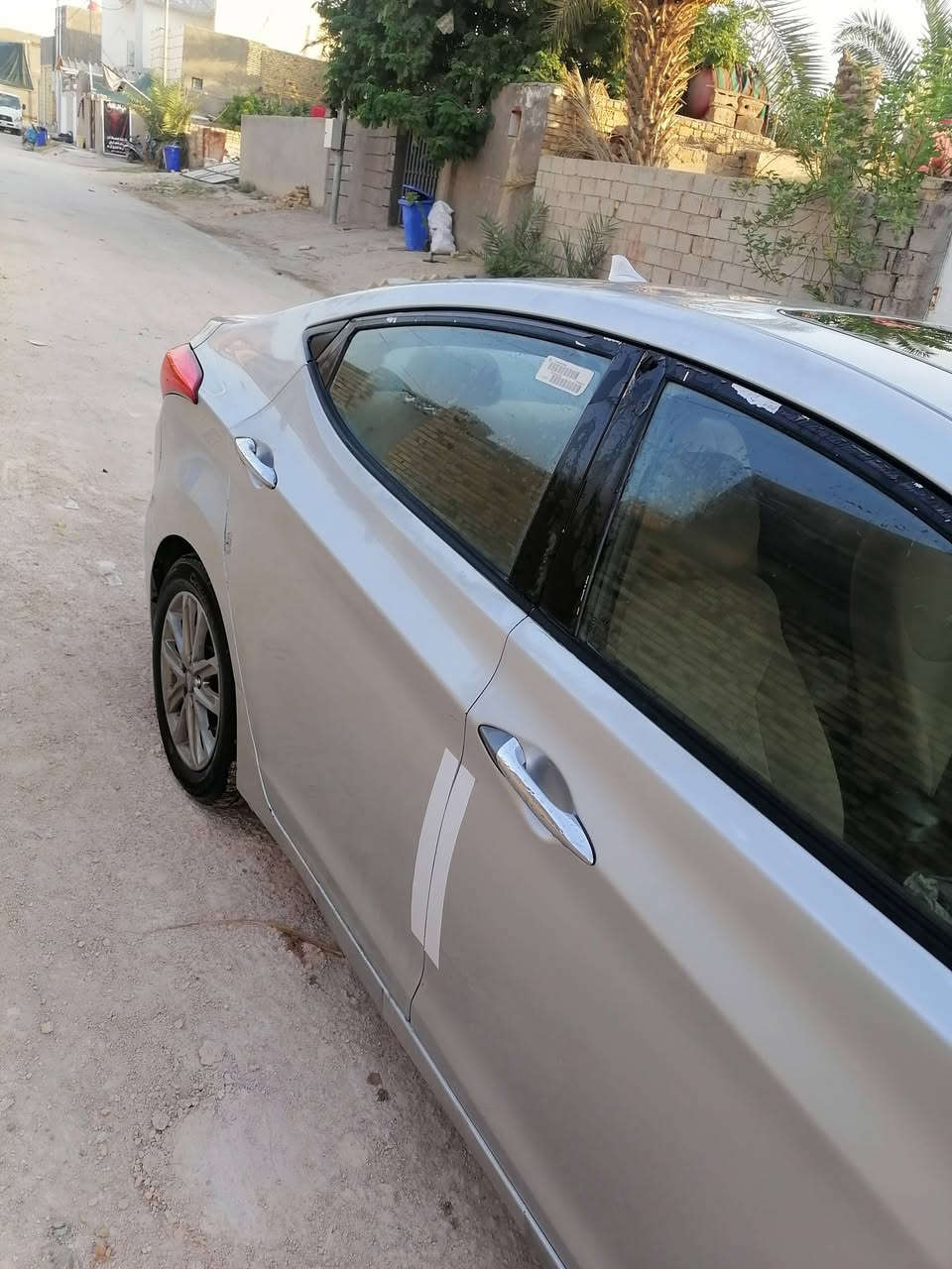 بيع مستعجل
السلام عليكم النترا للبيع موديل 13 خليجي بيه طخه جاملغ أمامي ايمن أربع أصابع فوال مواصفات عد البصمه مكينه  كير جاهزه  حداديه تخم تاير باتري كله جديد غراف جديد ويل كب اشاير بل مريا تحكمت سترين داخل بيجي حساسات خلفيه بيه صبغ أربع قطع السعر 79بيه مجال قليل الاستفسار اتصل على الرقم ***********
