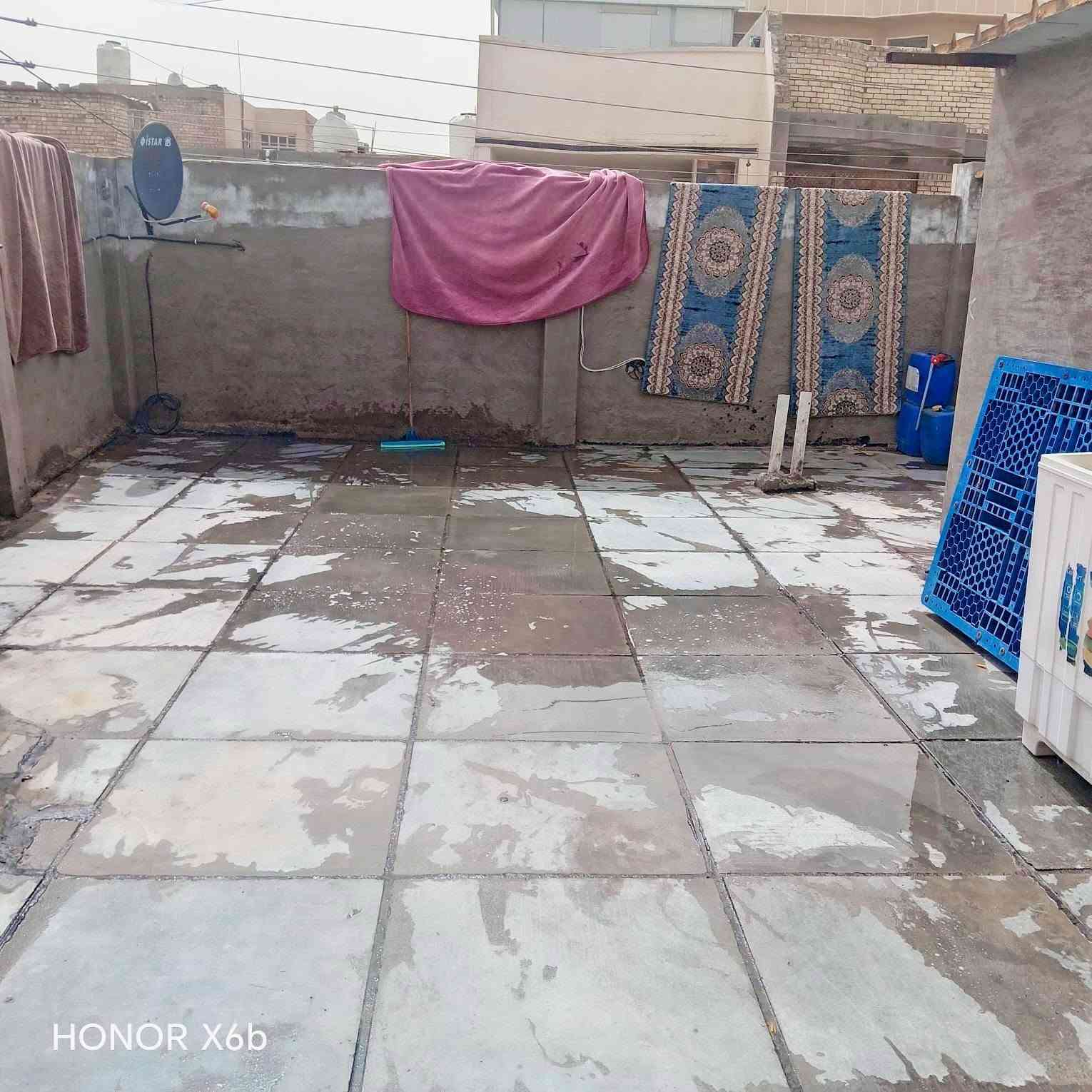 السلام عليكم
الدار للبيع مساحة ١٠٠ متر بل سند و ١٢٠ تقريبآ واقع حال البيت طابو ملك صرف الكفاءات خلف المدارس طابق واحد وفوك غرفه مخزن البيت فول مواصفات تأسيس كامرات دفن غاز دفن نفط دفن سبالت دفن البيت ماناقصه ابره مكلف للنشر ***********
