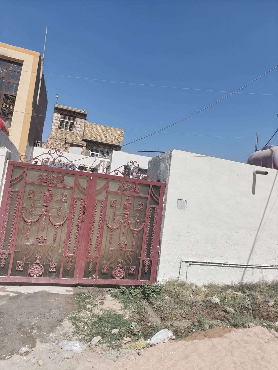 يالله بيت للبيع طابو صرف مساحته 140مكانه حي الحسين قرب مولد فيصل
سعر,45وبي مجال للتواصل ***********
