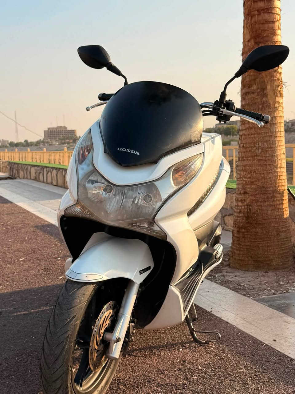 السلام عليكم Pcx  2016
لون ابيض مكينه 150 

مال رمبه جديد كلش. شخط مابيه

جاهزه ومابيه اي نقص 

السعر  _  13 $

عنوان _ ديالى بعقوبه الكورنيش 

متواجد ع نت

هـ / ***********
