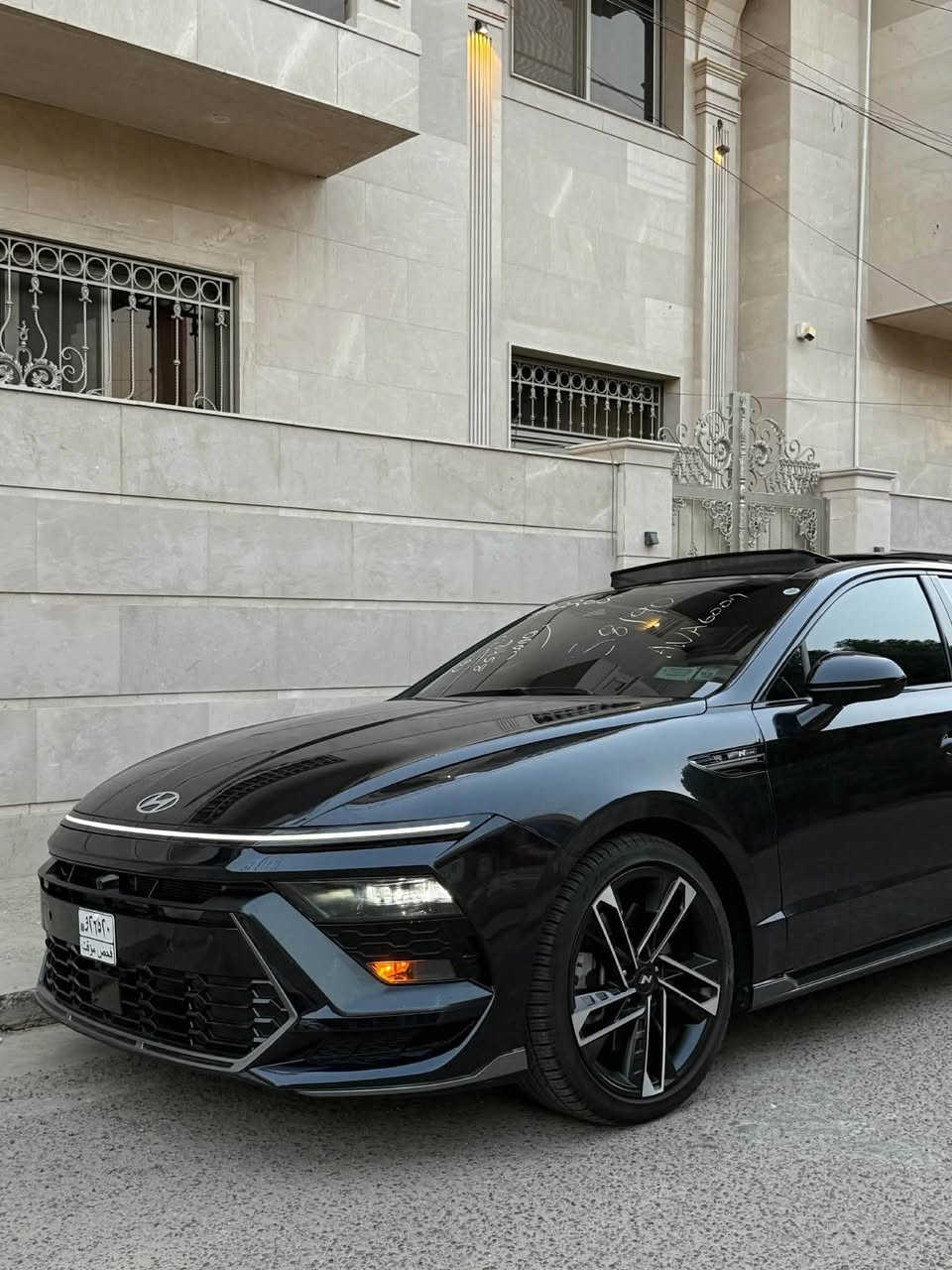 السلام عليكم
سوناتا 2025 فئة N-line  
ماشيه 8000 فقط
الحادث بنيد فقط سطحي بدون اي دواخل بدون شواصي
فول فول مواصفات  المحرك : 2500 توربو
الموصفات N Line 1/1
كشن حضن
بصمة ابواب لمس. +تشغيل عن بعد
‏‎بانوراما
‏‎كشنات كهرباء   
‏‎رادرات جوانب  +خلفي و امامي + توقف تلقائي
‏‎انارة داخلية متغيرة 10الالوان
‏‎سستم صوت BOSE الصوت 12سماعه ودمام 
‏‎هاندبريك بصمة + اوتو هولد 
‏‎شاحنة وايرليس
‏‎تبريد قطعتين 
‏‎صندوق الكتروني يفتح عند الاقتراب
 دبل اكزوز 
‏‎شفتات بل ستيرن 
‏‎نضام الترحيب عند الاقتراب داخل وخارج السيارة
ويل سبورت 19 N 

5 وضعيات صوت المكينة 

بانوراما

مكان السيارة بغداد السيدية 

السعر 203 ورقه
السعر مع الرقم 218 ورقه تستلم مني كامل بأسمك

للاستفسار ***********
