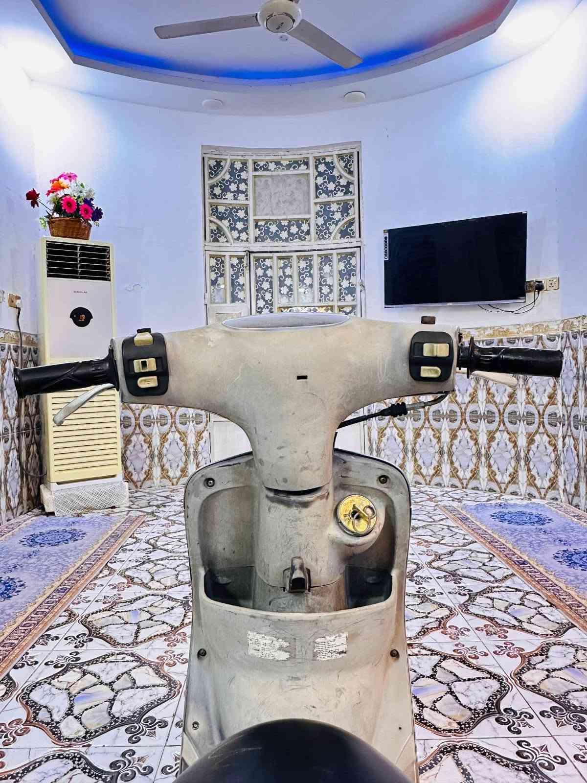 السلام عليكم للبيع ماكس حاويه كفاله عامه صار 9 ايام من طالعه من الحاويه شرط ما مفتوحه جيب فيتر وفحص ختم واحد ويه المحرك كله شغاله سلف هندر كهربائيات السعر850 وبيه مجال رقم *********** مكان بصرة القرنة القرنة, البصرة
