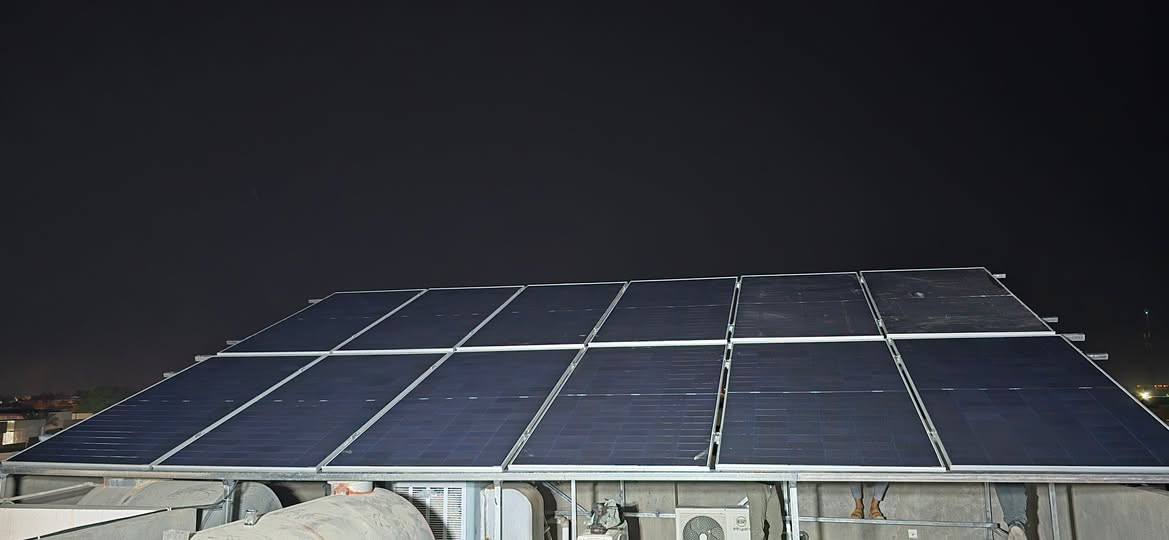 للجودة والدقة في العمل عنوان
من مكتب التقنيات الحديثة للطاقة الشمسية 

                 ⚡️ اليوم من سامراء حي الخضراء ⚡️
                             تم  بحمدلله نصب 
       منظومة طاقة شمسية ( 35 امبير 🔆 20 🌙 )  
🔹 إنفيرتر  Deye 12kw ضمان 5 سنوات
🔹 بطارية ليثيوم  Deye 16 kw -2ضمان 5 سنوات 
🔹 الواح JINKO725W-12 
🔹 بورد حماية متكامل . لمتابعة السحب عبر الهاتف 
🔹أسلاك  DC و أسلاك AC 
🔹 حديد حداده مغلون 
🔹 ربط ومتابعة عبر الإنترنت 🛜

مكتب التقنيات الحديثة للطاقة الشمسية
 صلاح الدين سامراء فلكةالشروق مقابل مطعم حبايبنا -
*********** 📞مهندس محمد مانع
*********** 📞محمد صالح
#طاقة شمسية
#بغداد
#المنصور
#سامراء
#تكريت
