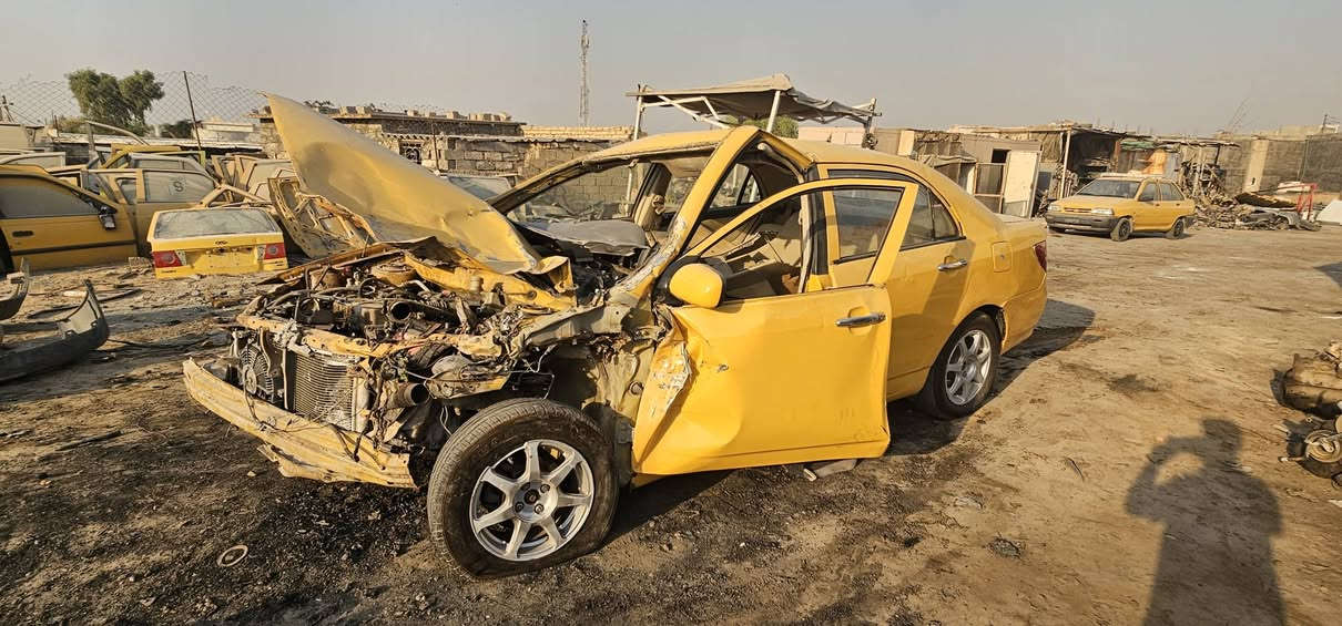 يالله 
بي واي دي F3 تفصيخ 
كير ومحرك شرط جدد فوول 
لكشر  كلش نضيف مثل ماموضح بلصور كدامك 
مكاني بغداد جسر ديالئ الجديد 
هاتف :***********
توصيل ماكو . واتساب ماكو . فقط اتصال
