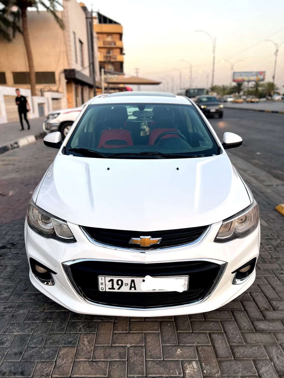 للبيع سونك 2017 RS فول مواصفات
🚘 شوفرليت سونك
رقم كربلاء نكليزي
صبغ بنيد
محرك 1600
⚙️ مكينة + گير + حدادية مكفولات
جنطه  RS رياضية
فتحة سقف
🪑 جلد + كراسي أمامية تسخين
⚡ كرسي كهربائي
شاشة + بلوتوث
كاميرا خلفية
تحكم ستيرن + مثبت سرعة
🔑 تشغيل عن بعد 
❄️ تبريد قوي
عنوانه كربلاء 
***********
