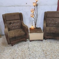 عندي تخم عشر مقاعد عراقي سعر ب٢٥٠ هذه رقمي 07705968833 مكان منصور الوش...