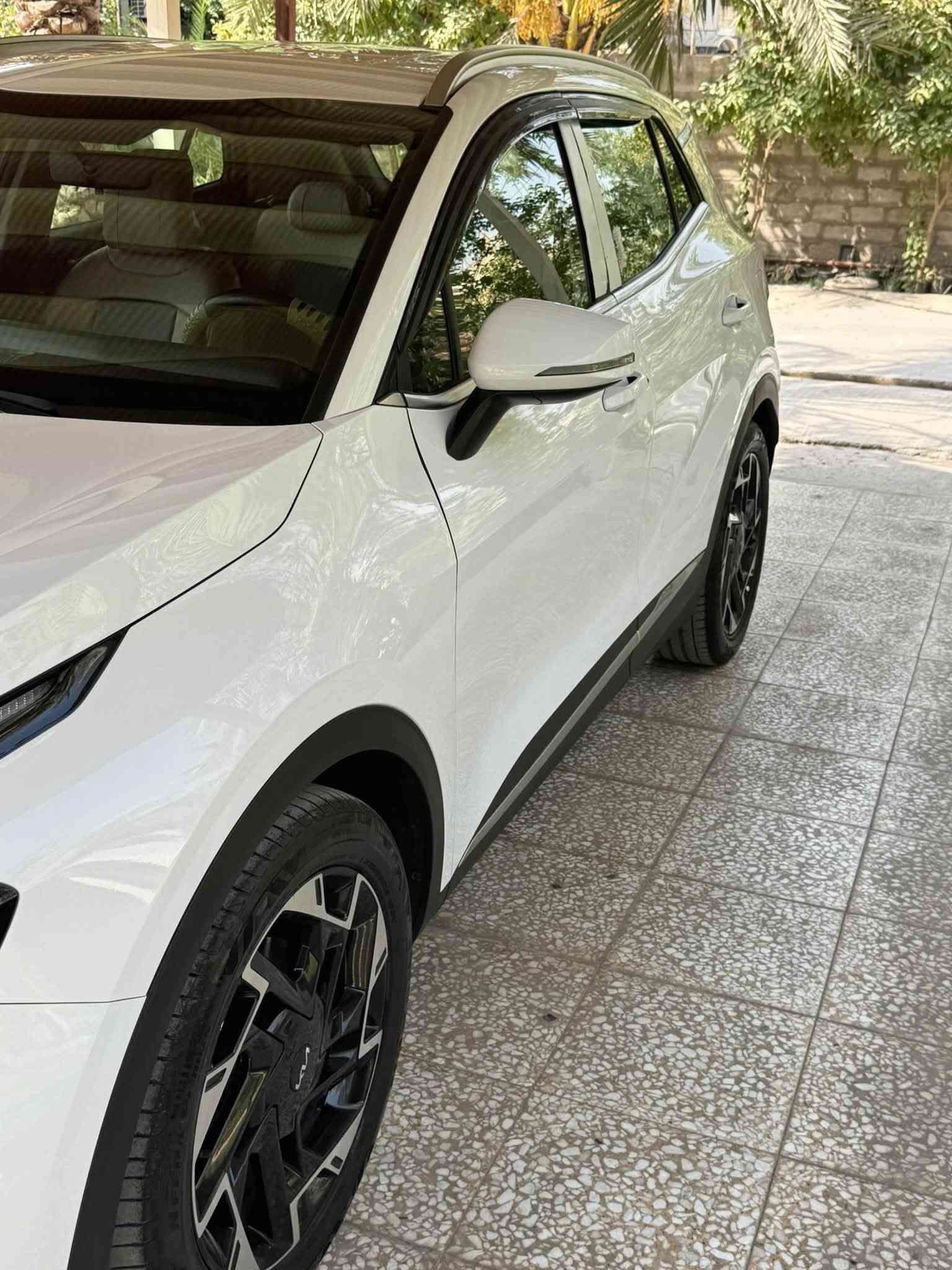 ‎‼️ كل ما هو جديد وحصري نقدمه لك بأدق التفاصيل ‼️

🚗 كيا سبورتج خليجي 2023 للبيع 🔥�📍 رقم بغداد – شرط التحويل 

ماشيه :- 48300 الف كم 

✨ مواصفات:�

🔹 بصمة + تشغيل عن بُعد 

‏🔹 LED أمامي وخلفي�

🔹 حساسات أمامية وخلفية�🔹 كاميرا خلفية دوّارة�🔹 شاشة Apple CarPlay�🔹 شاحن Wireless�🔹 تدفئة كشنات + ستيرن�🔹 تحكم كامل بالستيرن�🔹 مثبت سرعة�🔹 شفتات ستيرن�🔹 محرك 2000 DOHC�🔹 تبريد قطعتين�🔹 كشنات كهرباء�🔹 مرايا كهربائية قابلة للطي�🔹 لايت زينون

🛡️ كفالة عامة للسيارة من الصبغ والبارد �📞 للاستفسار والتواصل
***********
