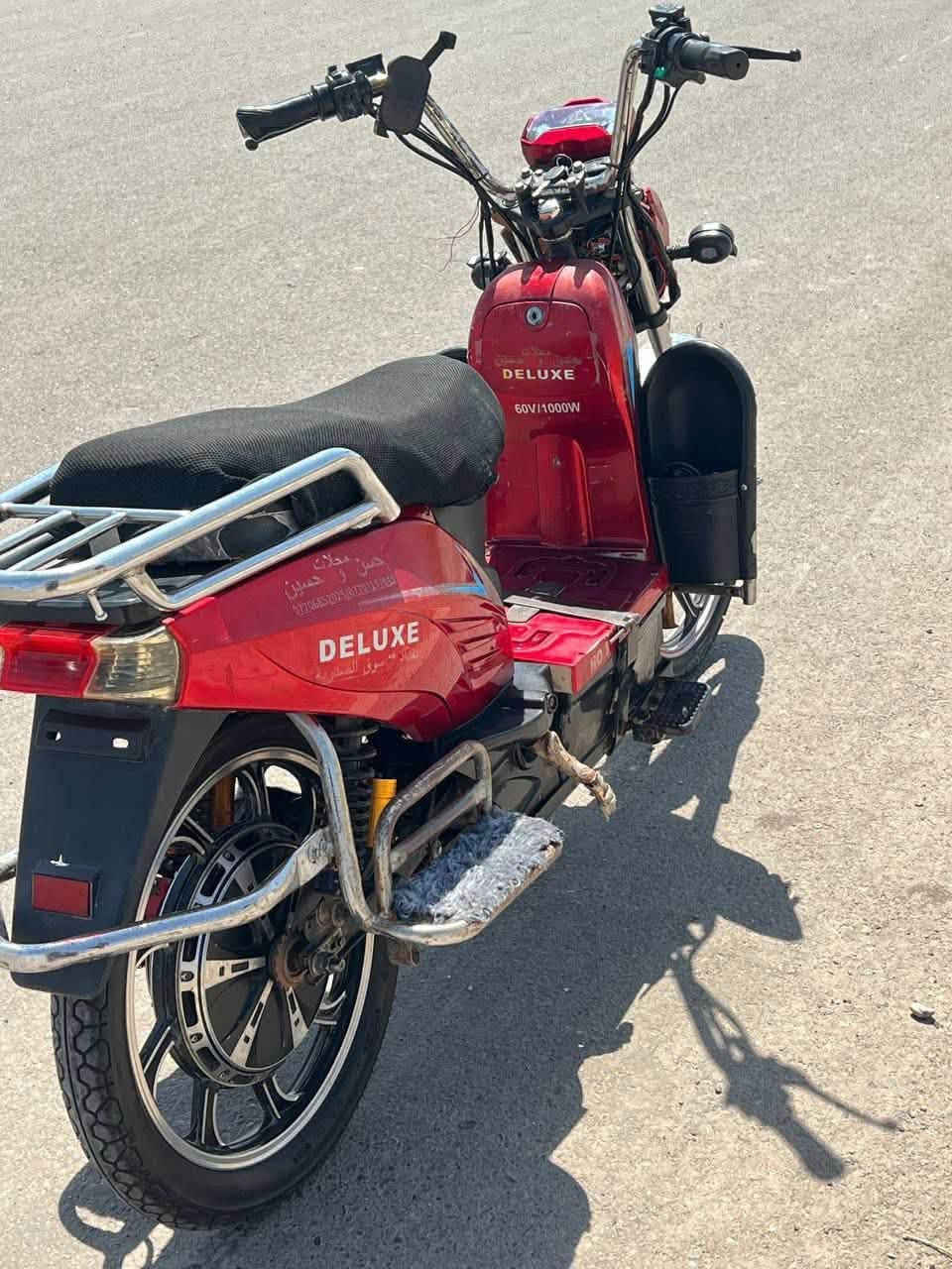 سلام عليكم للبيع دراجه شحن هارلي 5 بطاريات نضيفات وبعدهن جدد جاهزه ونضيفه رايده ب270 وبيه مجال مكاني بغداد ***********
