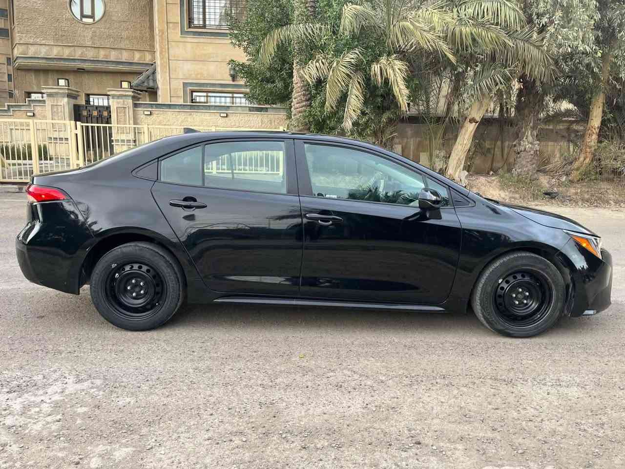السلام عليكم كورلا 2024 رقم بغداد بأسمي عارضه 128$ وبيها مجال فئه LE بانزين فقط محرك حجم 2000 بانزين ( مكينه وكير كفاله بوضع الشركه ) سياره ماشيه 17 mi فقط السياره سرقه جاملغ وبنيد مبدلات نفس لون بدون ولا قطره صبغ سياره كلها كفاله من صبغ مواصفاته معروفه LE مكان سياره بغداد صور امريكا مرفق مع منشور الهاتف :***********
