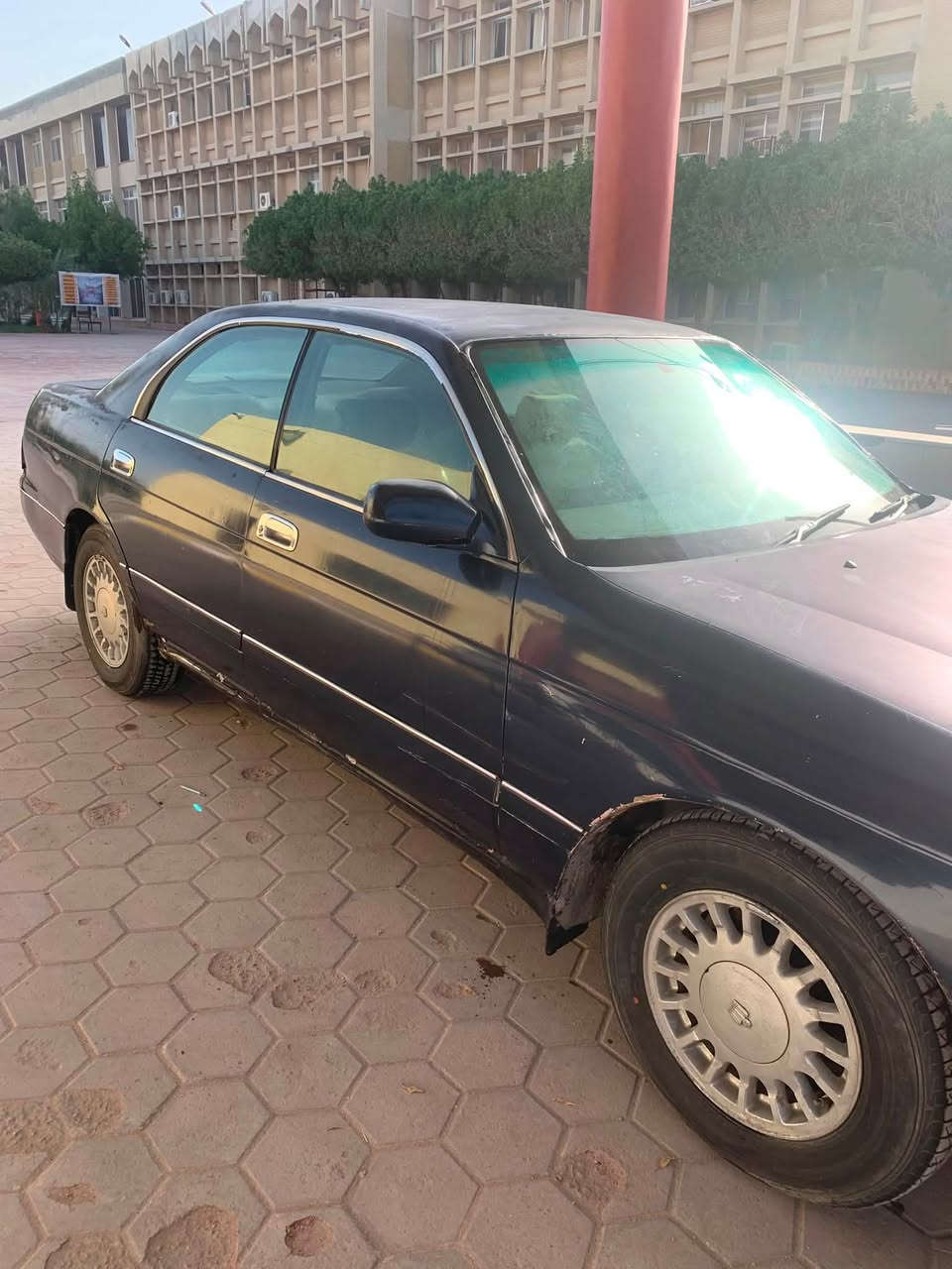 السلام عليكم للبيع سياره بطة متصل لون زيتوني كير محرك مكفولات وحداديه مسويهه كامله وتخم تايرات جدد بيهه بارد بلجاملغ الخلفي مثل ماموضح رقمهه بصرة وعنوانهه البصرة كرمة علي ابو الوكاله بيتهم بلكرنه وراعيهه الاصلي بلكرمة السعر (35)للأستفسار الاتصال بهاذ الرقم (***********)
