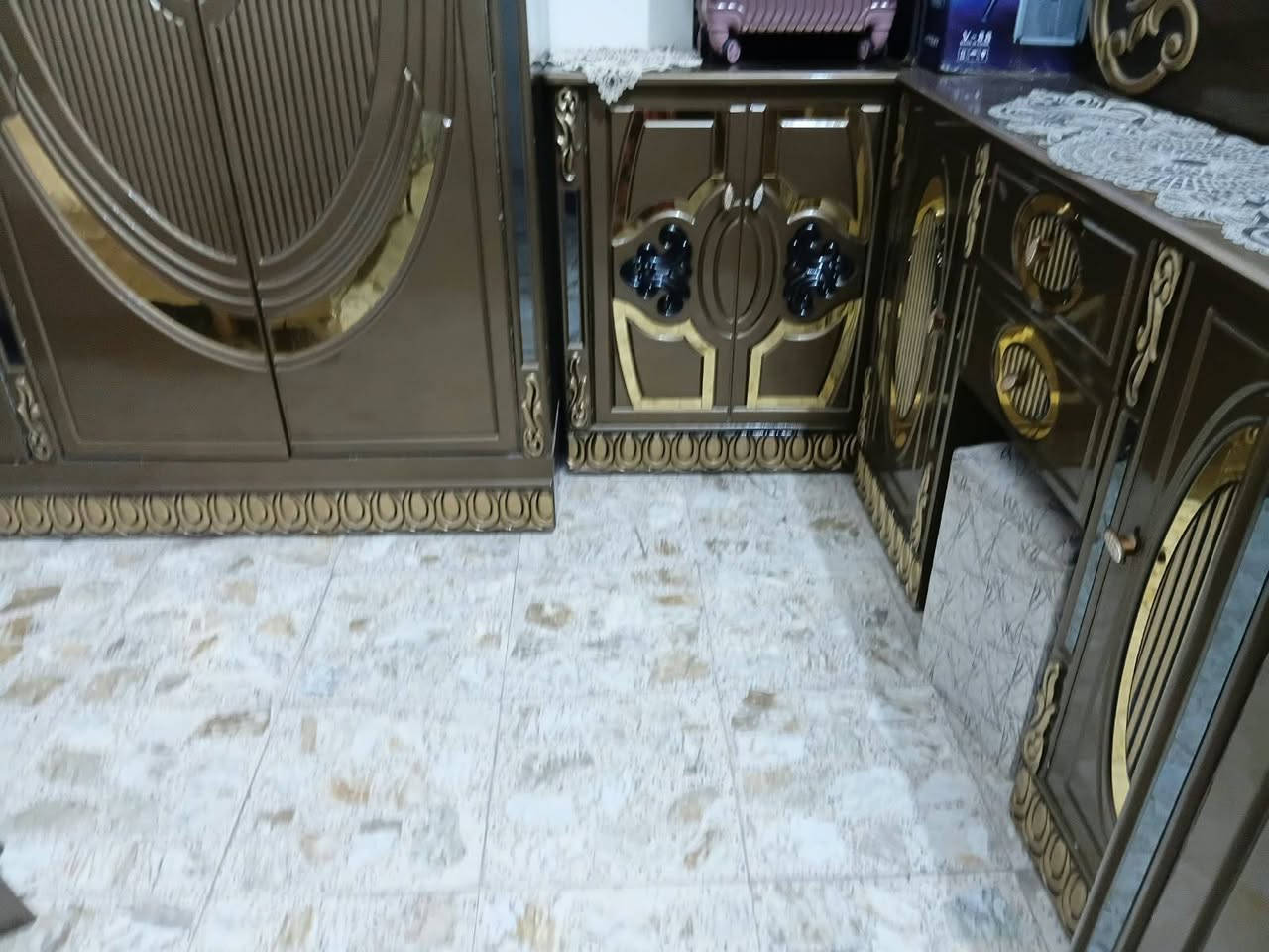 تفصال عراقي • حي النصر • غرفه اخشاب