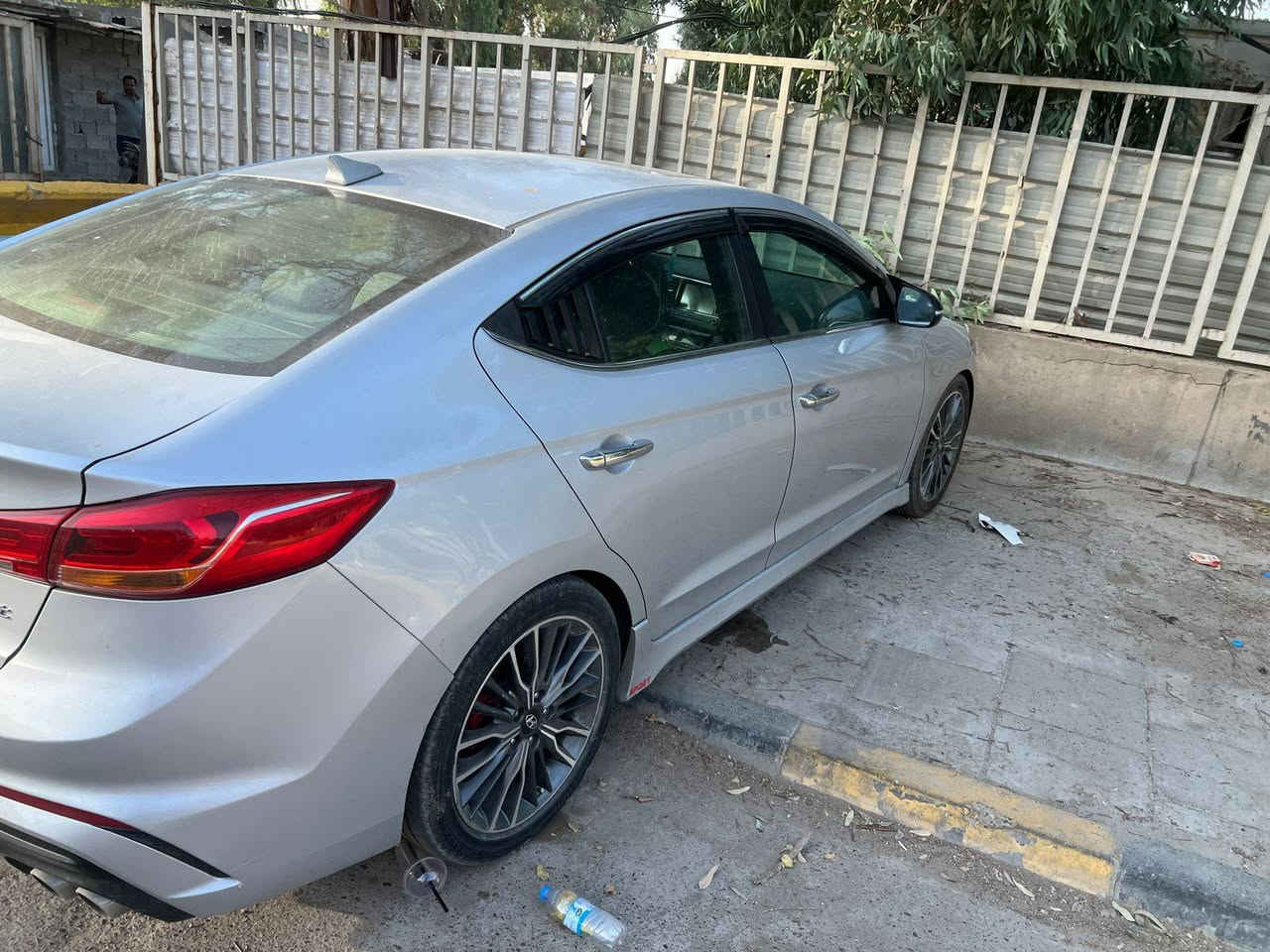 النترا 17سبورت 1600تيربو  بسمي وارد امريكي سياره فول حادث موضح بل صوره مراوس ويا    بي واي دي   كير محرك خير من الله الي يحب يراوس  يتصل ع رقم *********** بغداد شارع خيفا
