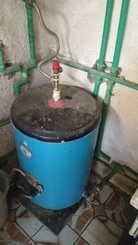 سنك نضيف 3بيبان +مجر سعره 60الف +صخان نضيف ما مستعمل هواي سعره50الف077...