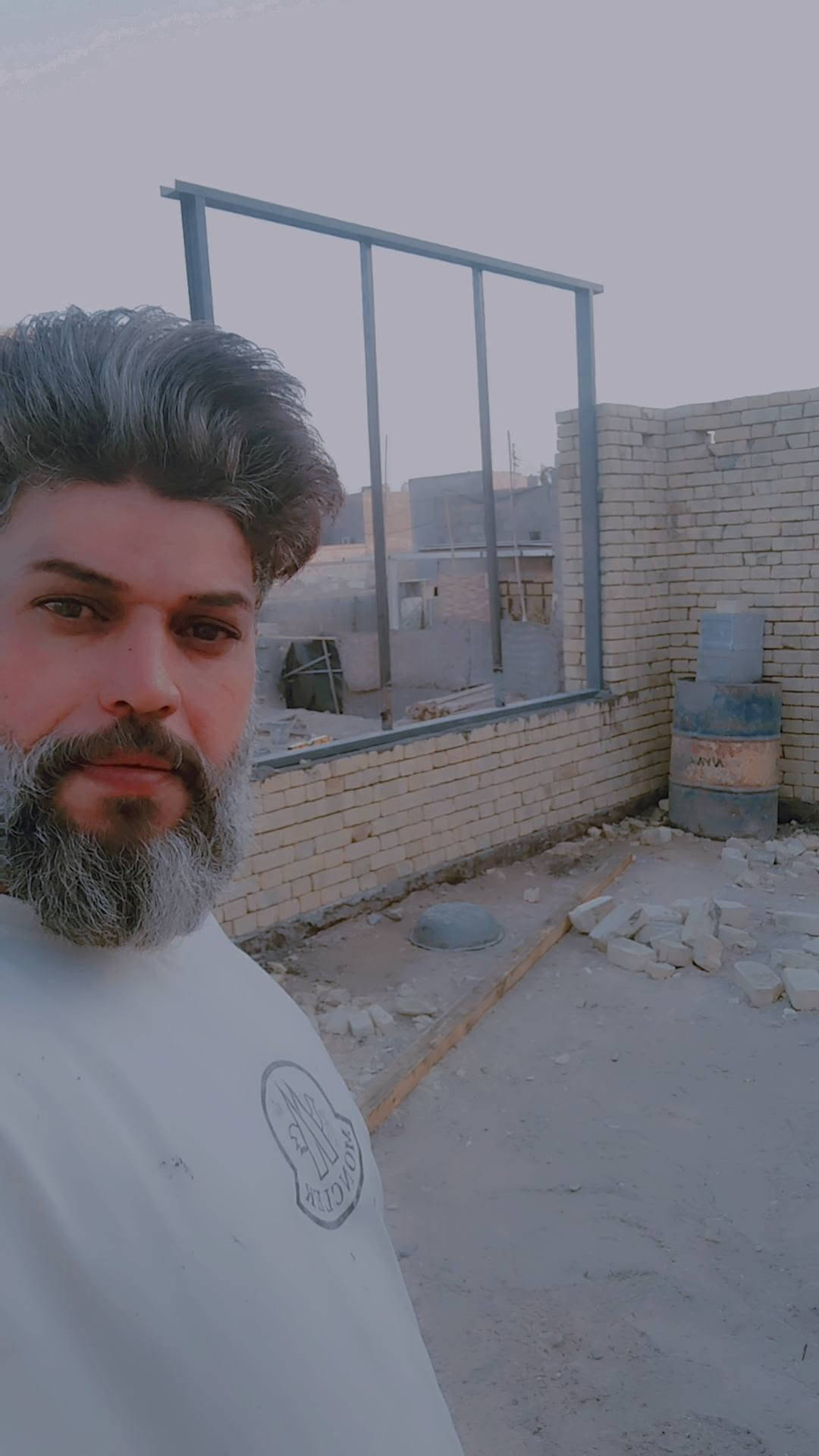 ابوحسين العامري • بناء • مقاول