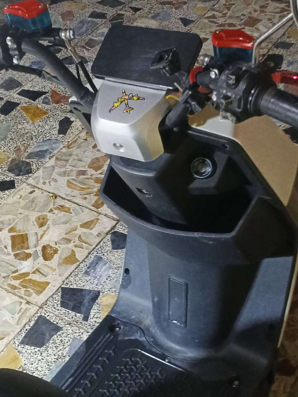 السلام عليكم دراجه بوليس شحن للبيع
ملاحضه بدون بطاريات اعيد واكرر بدون بطاريات  

الدراجه كله شغاله ناقصه بس بطاريات 

لايت عالي ناصي 🔥

اشاير يمنى يسرى 🔥

دبل اشارة 🔥

ملف 2000W🔥

موديل 2025 🔥

نضام بگ ®️ 🔥  
  

للأستفسار واتساب ***********
