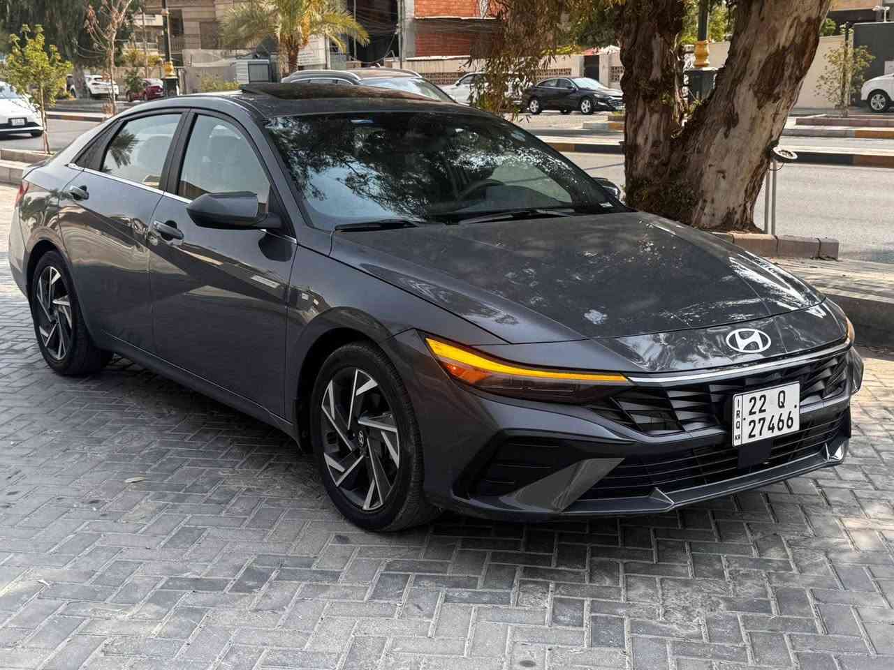 السلام عليكم 
النترا 2024 
محرك 2000 دوش 
صبغ الصندوق مكان الرقم فقط بدون ايرباك بدون دواخل 
ماشية 18 mi
فول مواصفات 
. فتحة
.اوتو هولد
. رادارات امامي خلفي جانبي 
. دشبول سبع الوان 
. بك لايت ليد 
مكان السيارة الكاظمية شارع اكد 
لمعرفة السعر و التفاصيل ***********
