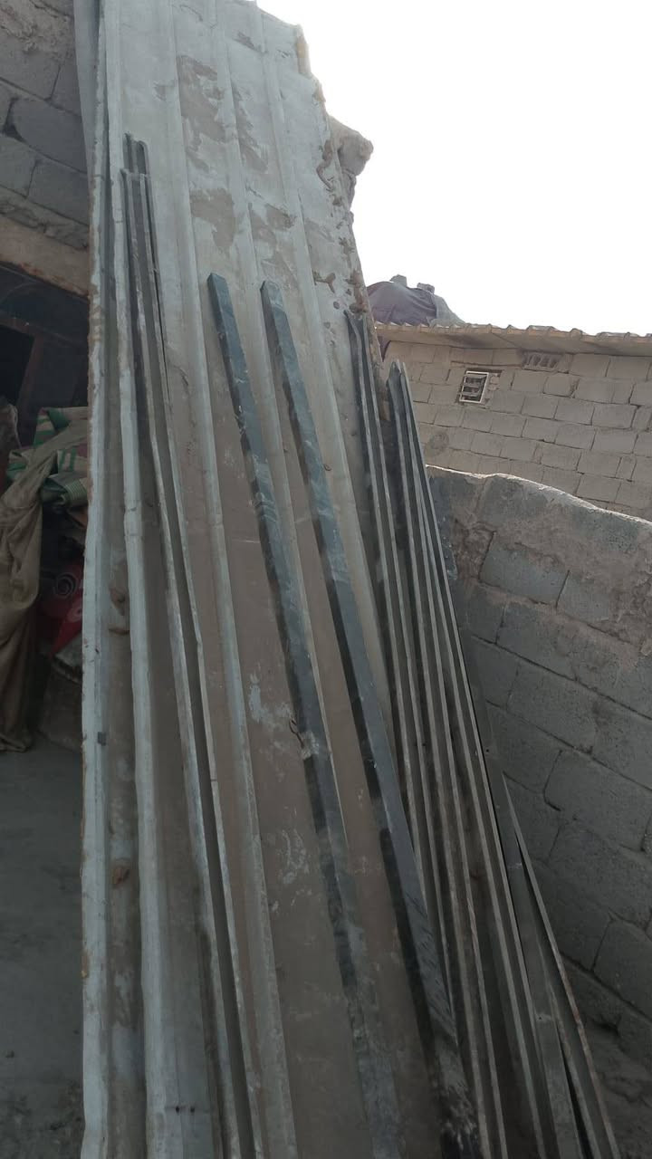 سندويج للبيع عدد 3طول 4ونص للاستفسار ‏‪***********‬‏ النجف الاشرف الحيدريه
