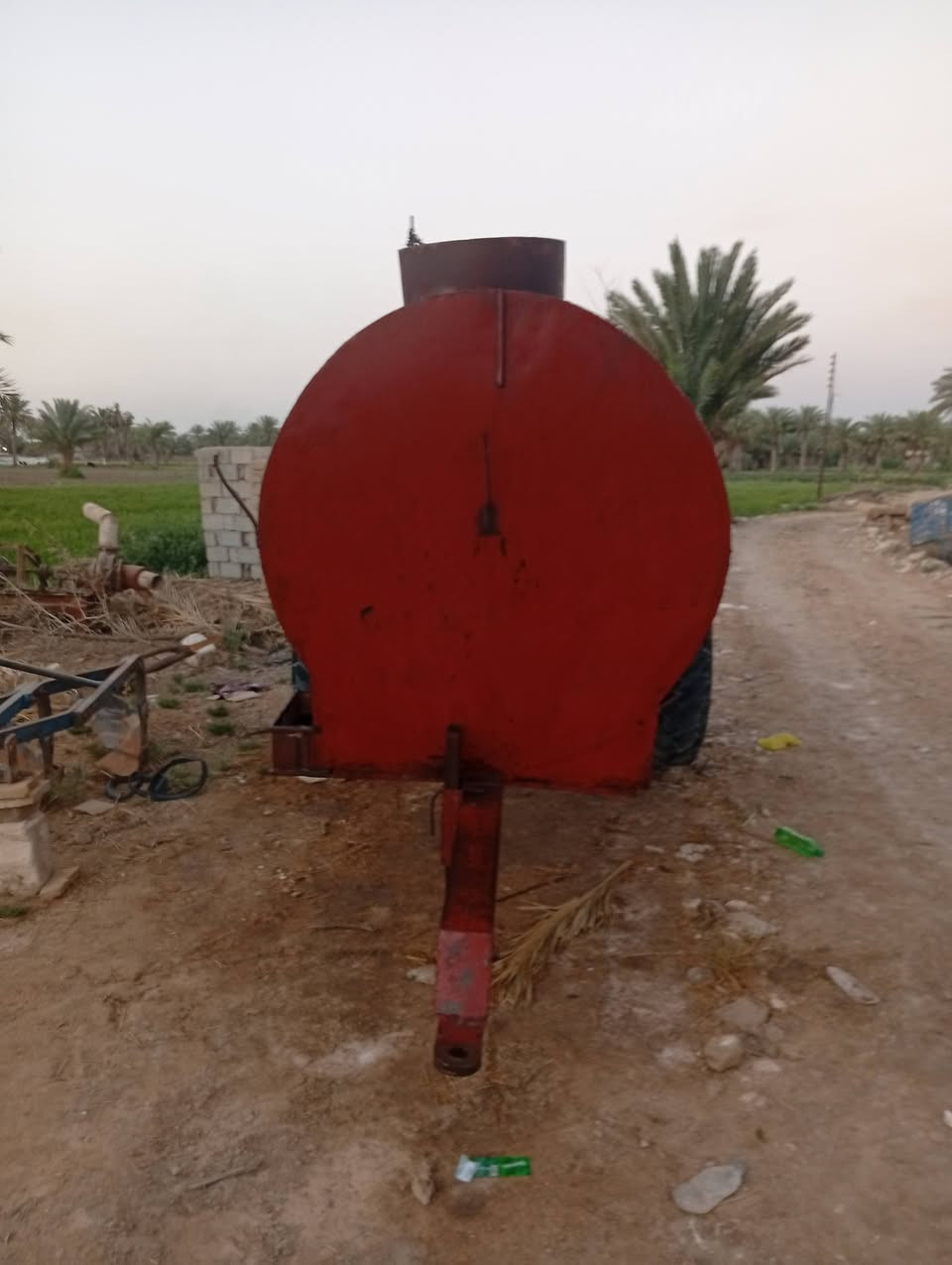 للبيع مقطوره مكفول  من غياس ولحيم ***********
