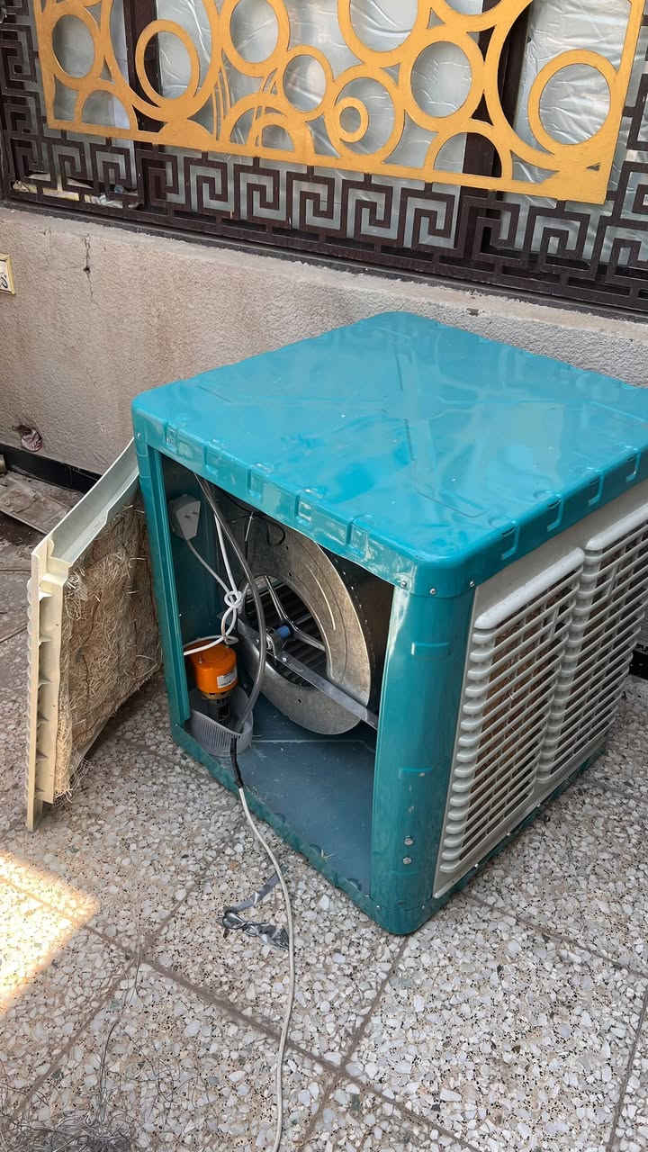 مبردة حجم 2.5
الابواب مو حديد
سرعتين
المبردة جديدة ما بيها اي مشكلة صارلي اسبوع ماخذها
ما عندي مكان اشدها
للاسفسار ***********
عنوان زيونة
السعر 115
