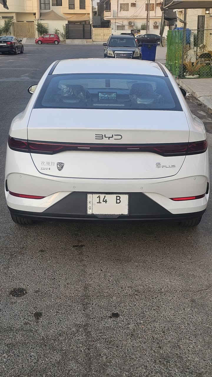 السلام عليكم
BYD كن بلاص 
رقم بصره حره تحويل ثاني يوم 
ماشيه 26 KM مكفوله السياره 
العنوان بصره 
السعر 122 وبيها مجال 
رقم الهاتف ***********
