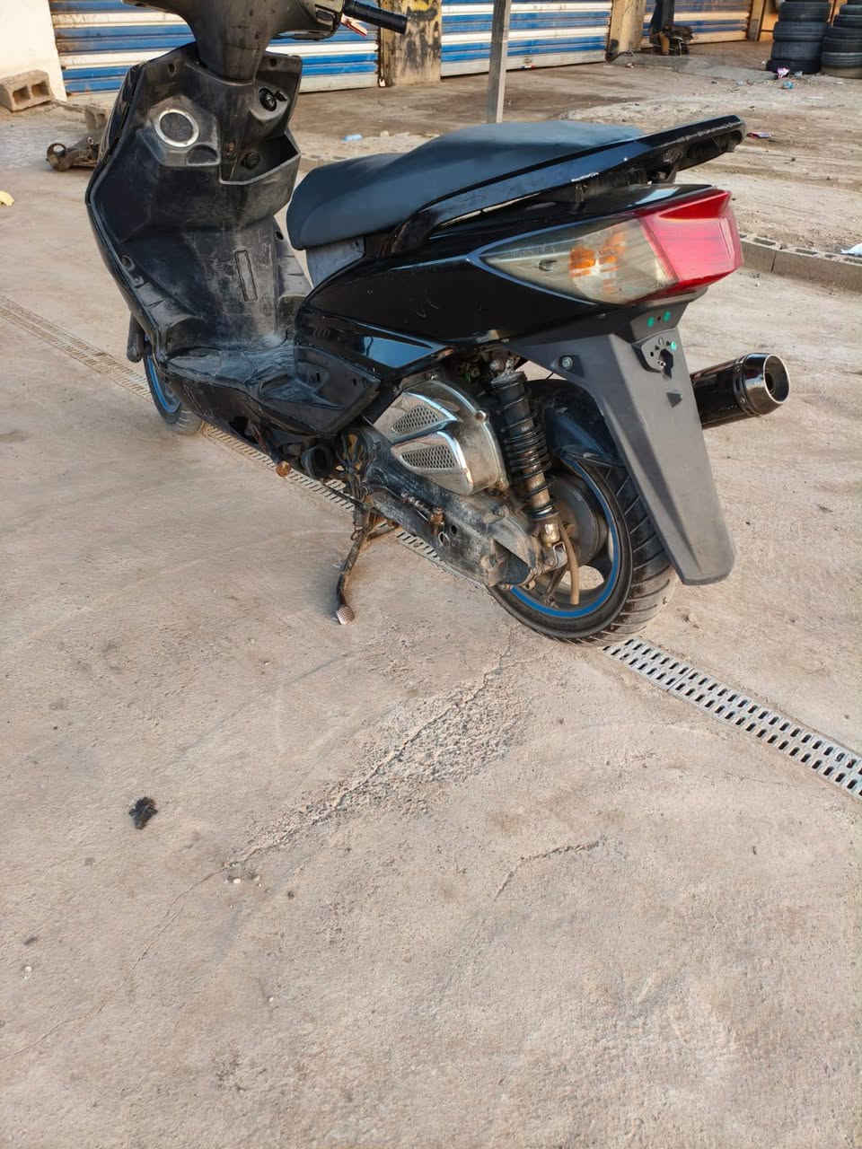 سكنس فحل للبيع كوري عليهه ادامه نوزل فيتبم مجفته لا تنقيص ولا تبخير ولا صخام دراجه حلوه مكينه نامعه انعم من ام الول دراجه (كوم حديد )لا اتعبك وا تعبني تجي دكول شبيهه وا شبيهه تفيدك اتصل رقم *********** ماكني ديالي خان بني سعد وتحياتي
