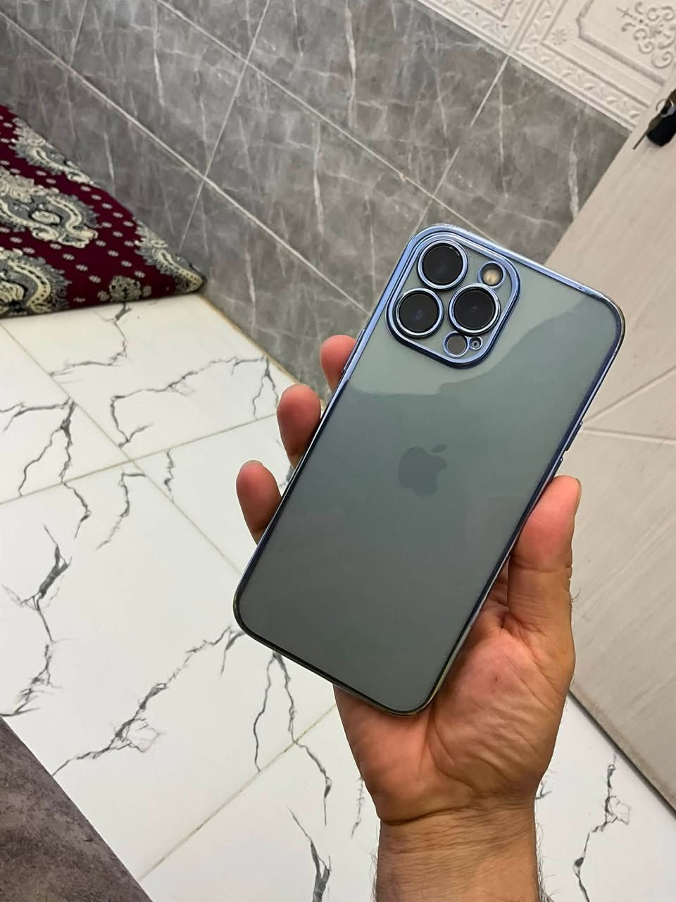 سلام عليكم آيفون 13 لون بحري  مبدل شاشه وكاله شرط وبطاريه ذاكره 256سعره 400 رقم الاتصال ***********
