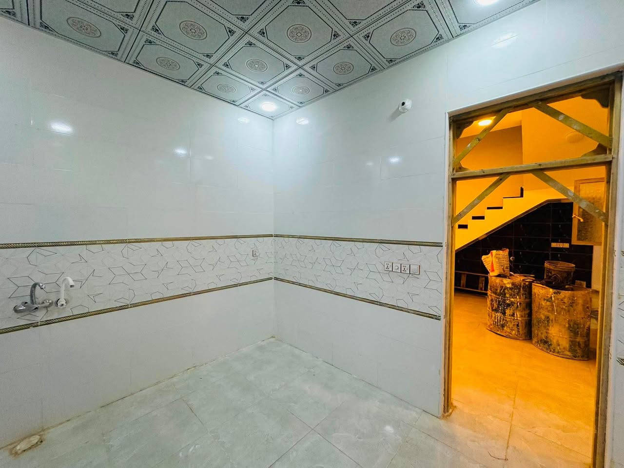🏠بيت للبيع بيت طابو صرف سند حر 🏡

📐 100م مربع – نجف / حي النداء المنطقة ٨٦قريب عله شارع المجمعات 

⬇️مقابل مجمع كرار قريب عله الكرار  

🏠 غرفة، صالة، استقبال، مطبخ

🚿 صحيات (2) + مكشوفة

⚡ جميع الخدمات متوفرة

💰 السعر مناسب :88 وبي مجال 

🏠طابوك جمهوري 

📜صب كونكريت 
 لاستفسار 📞***********
