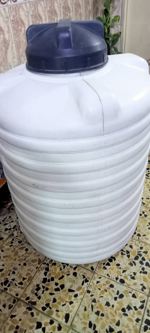 السلام عليكم للبيع ٥٠٠لتر الوطني جديد غير مستخدم ٣٠الف بغداد مدينة الصدر ***********
