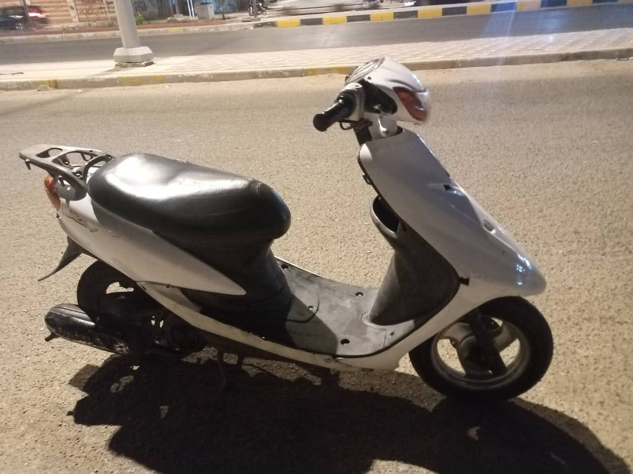 دراجة عصفور ياباني شغاله كامله مكينه ناعمه شلعه و معدل نكره سلف كهربائيات اي نقص مابيها السعر 250 وبيها مجال الشراي يتصل على الرقم   (***********)
