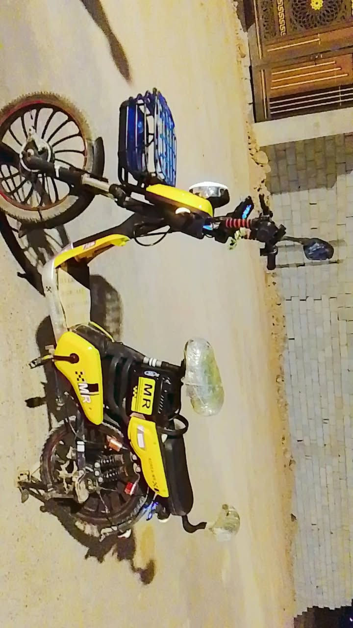 سلام عليكم عندي درجه شحن حجم 20 البيع كلشي مافقصه  كله شقاله سعر 250قفل الشراي لا يتعبني عفيه  العنوان البصره.منطقه السويب الرقم ***********
