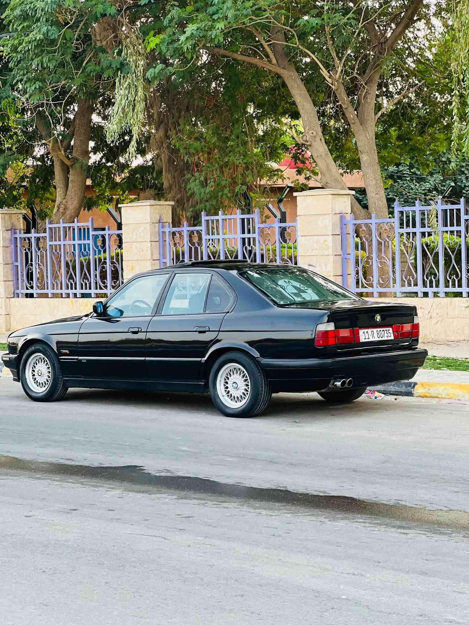 بي ام • ١٩٩٠ • واسط الحي
