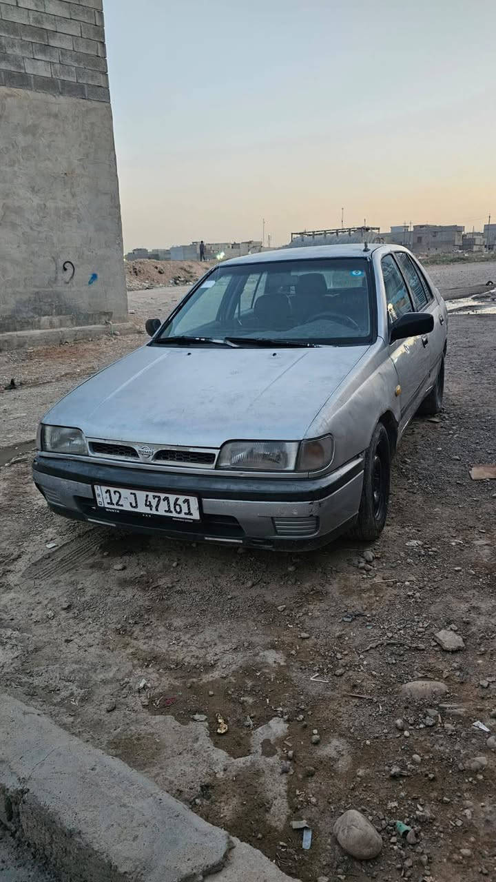 سلام عليكم سيارة نيسان للبيع موديل 91 محرك شرط كير شرط رقم نينوى صبغ حزام السعر 22 وبيها مجال موبايل ***********
