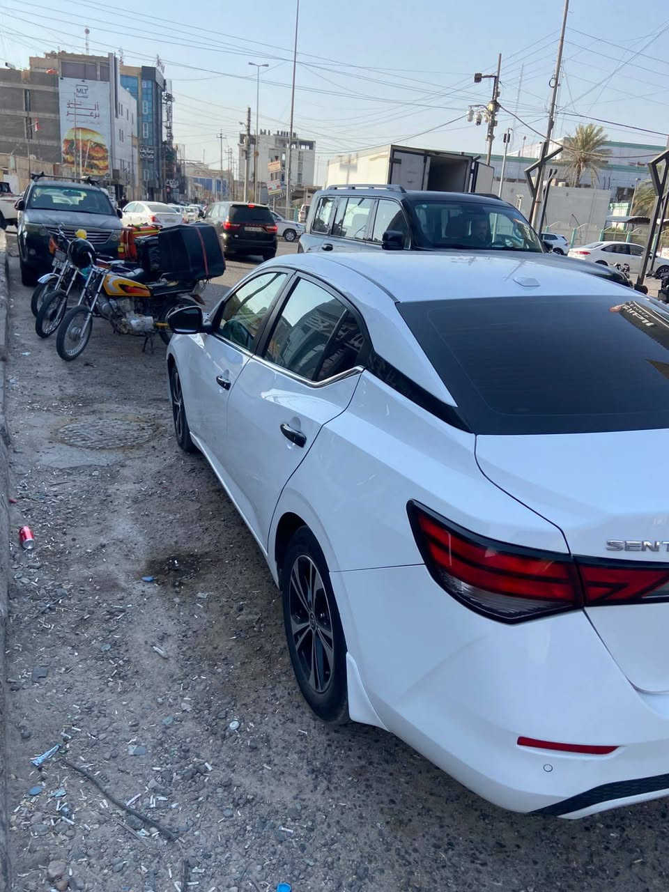 سلام عليكم
نسيان سنترا 2022 امريكي حادث فقط بنيد كما موضح بلصوره  رقم معوقين بعد سنه وتسجل حره  بيها شبر بي دي ار بلباب خلف السايق وشبر بارد بل صندوق باقي السياره كفاله  
مواصفات بصمه تحديد مسار قفل سرعه رادارات امامي خلفي حساسات خلفي شاشه لكزز السعر 138 وبيهاا مجال بسيط الرقم 
***********
