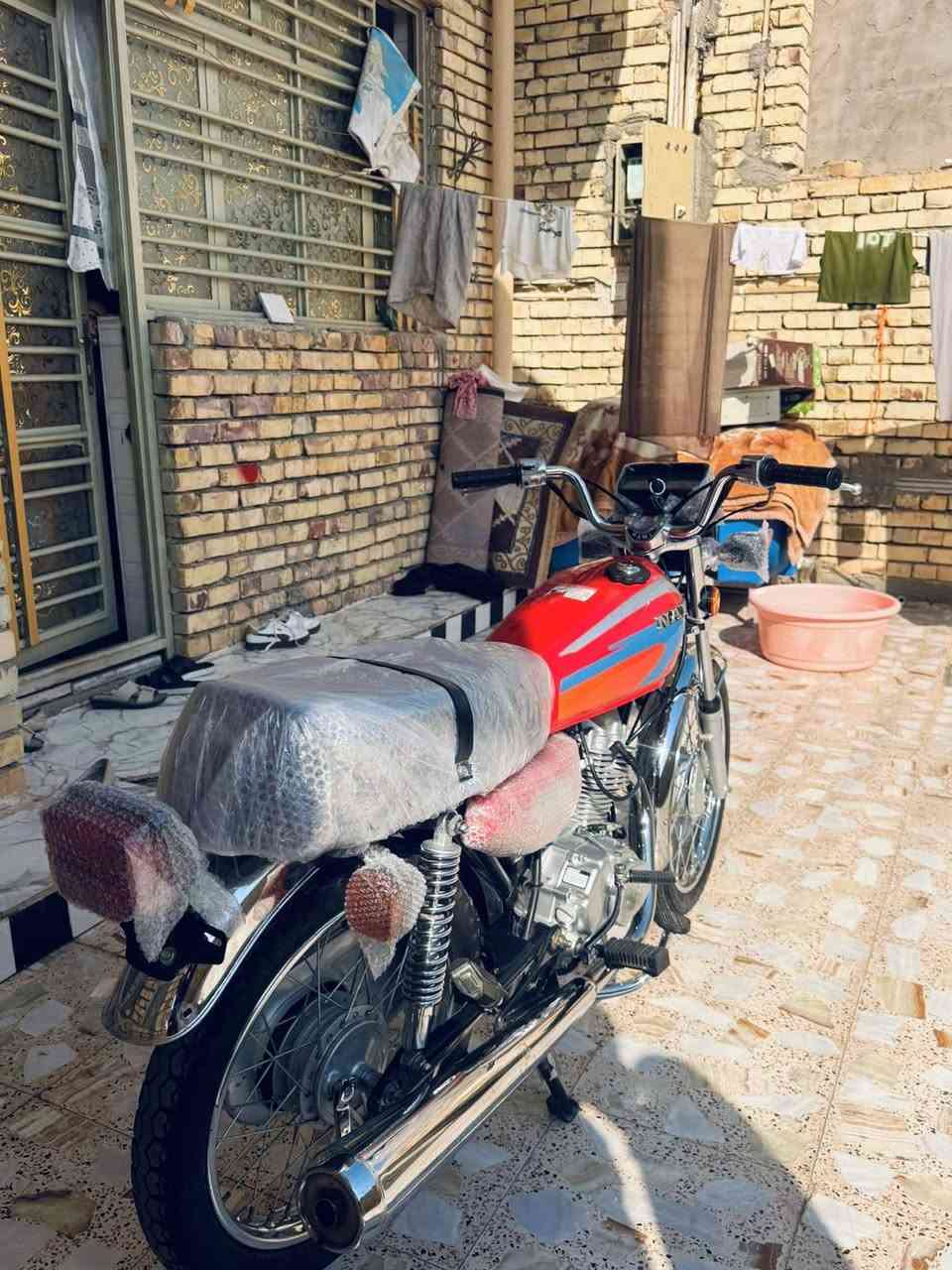 سلام عليكم دراجه لبيع 2025طالعه 2026بس وصل وكيله سيدجعفر 950بيه مجال حك جيه ***********
