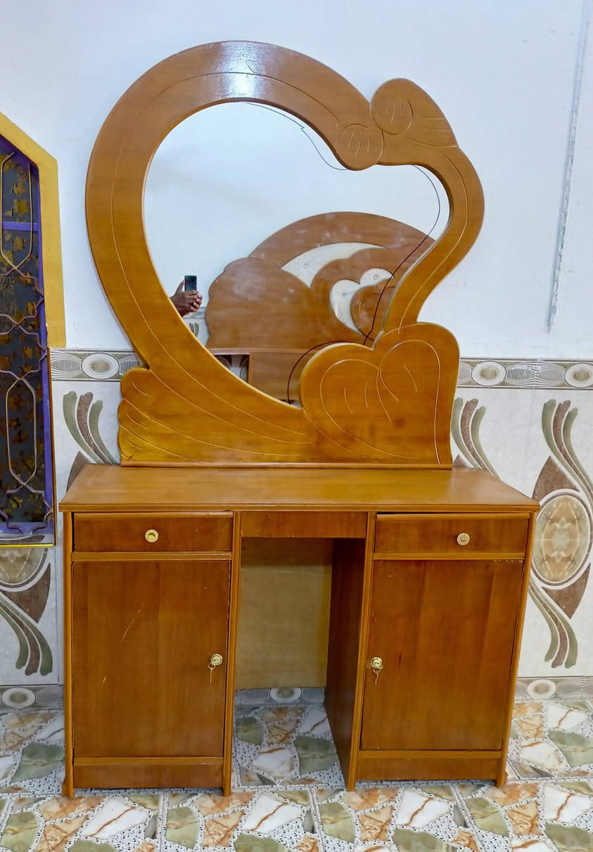 رقم صاحب الغرفه ‏‪***********‬‏ سعر 390 مجال
غرفه صاج عراقي ام 5 باب طابقين نضيفه المكان النجف
