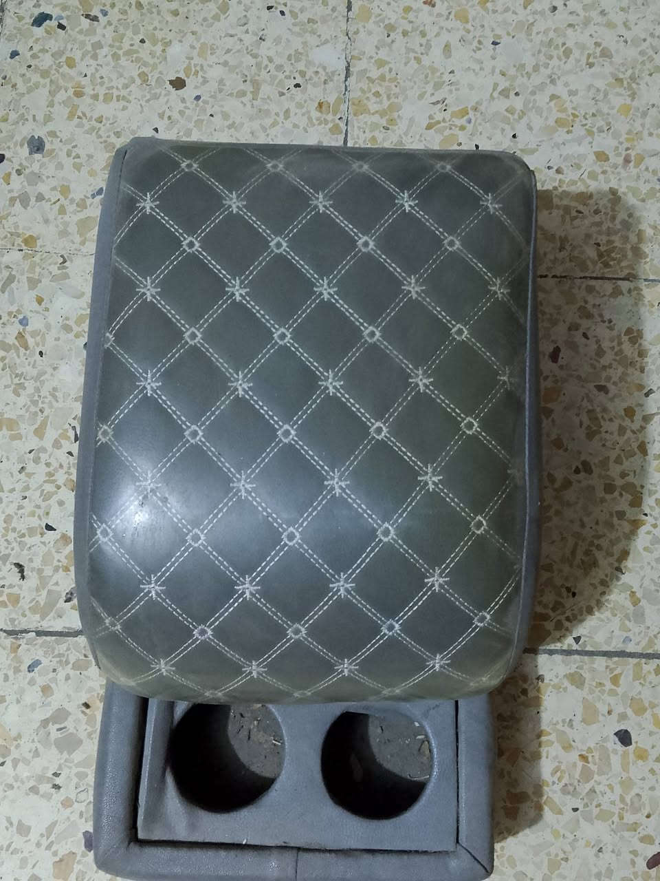 بوشيات عدد ثنين نظيفات وتچوه جديده للبيع مكاني بغداد البياع ***********
