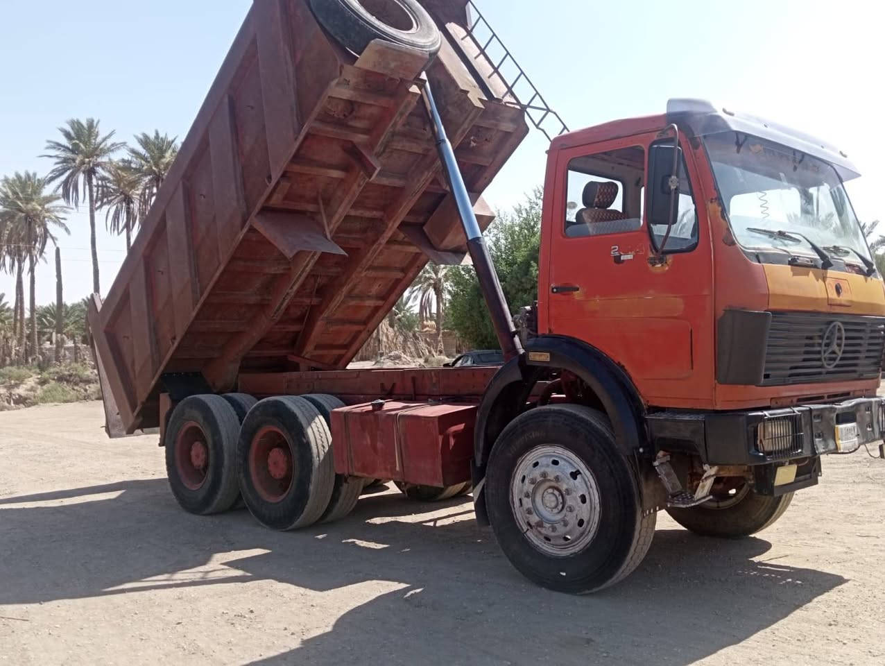 سلام عليكم لبي للبيع موديل 75 مكينه ٢٨ كير ١٦٠ مجموعة جيئف رقم نجف ***********

