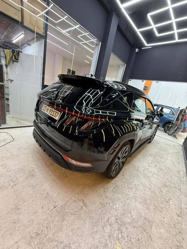 توكسان xrt
موديل23
السعر 177
حادث نص البنيد صبغ بدون اي داخل شرط سونار 
فول عده الفتحه 
مكان بغداد 
***********
