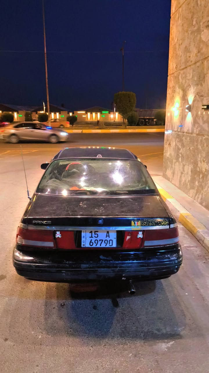 و السلام عليكم من رخصة الادمنيه المحترمين سياره برنس موديل 94 للبيع سياره حلوه وعضمها حلو مثل ما واضح با الصور بس يرادلها ترتيب سياره جاهزه كير ومكينه خير من الله تبريد شغال سياره حلوه للبيع السعر 28 وبيعا مجال استفسار ع الرقم *********** او ع الخاص

