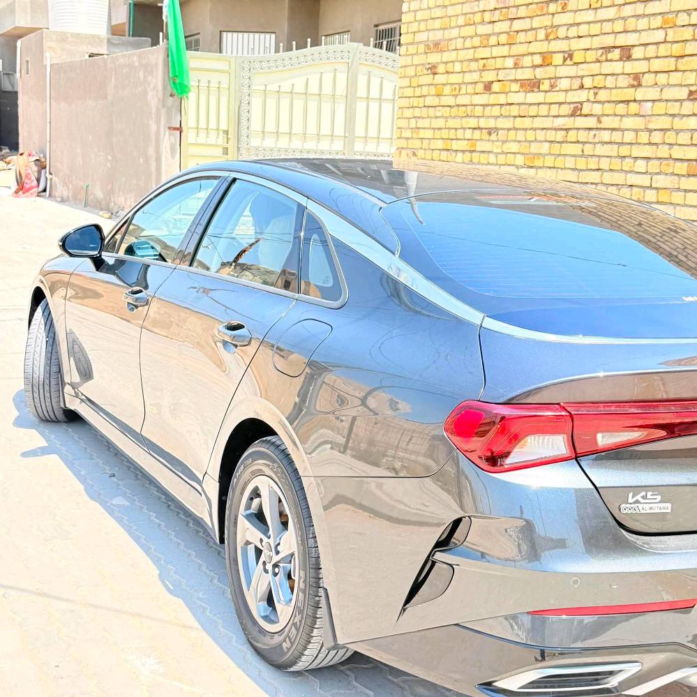 سياره للبيع كي فايف مديل 2023